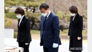 윤호중 비대위, 현충원 참배…“반성·쇄신해 다시 시작”