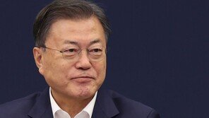 문 대통령 “갈라진 민심 수습이 가장 시급…통합 매우 절박”