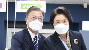 [단독]文대통령도 무궁화대훈장 ‘셀프 수여’한다