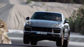 “람보르기니보다 빠르다”… 포르쉐 SUV 끝판왕 ‘카이엔 터보GT’ 국내 출시