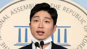 권지웅 “文정부 장관이나 책임 있는 사람, 지선 공천 막아야”