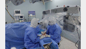 “확진자 수술 안돼” 손가락 절단된 할머니…이곳만 받아줬다