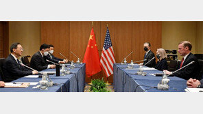 中, 러에 군사-경제지원 시사… 美 “中도 전방위 제재” 경고 