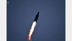 “북한, 탄도미사일 추정 발사체 발사” NHK