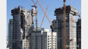 광주 아파트 붕괴사고 하청업체 직원 2명 영장