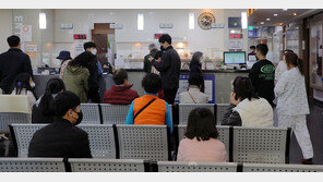 韓 코로나19 검사 양성률 54%…전 세계에서 가장 높아