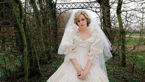 영화 ‘스펜서’로 되살아난 스타일 아이콘 다이애나 