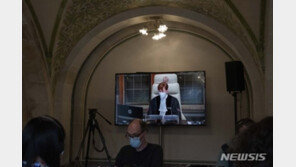 ICJ “러시아, 우크라 공격 즉각 중단하라” 판결