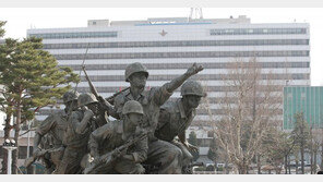 국방부, 장관실 등 1~5층 이달내 이전 방안 마련 