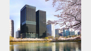 온실가스 못 줄이면 60년 후 봄꽃 2월에 핀다 