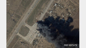 우크라이나, 러 점령 헤르손 공항 공격…치명적 타격