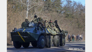 “러시아군 사망자 급증, 3주간 사망자 7000명 추산”