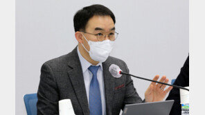 고민정·윤건영 등 靑 출신 의원들…“채이배 사과하라”