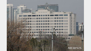 여야, ‘靑 집무실 이전’ 놓고 공방 격화