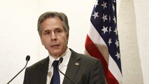 美국무 “우크라서 미국 시민 1명 사망…푸틴 ‘전범’에 동의”