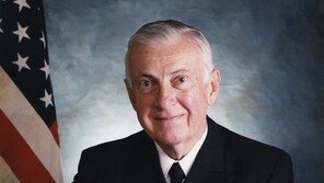 文대통령, ‘흥남철수작전 영웅’ 러니 제독 별세 소식에 애도