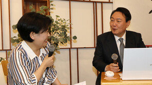 윤희숙, 靑 이전 방침에 “기존 성곽 허물어 대통령 권위적 공간 줄여야”