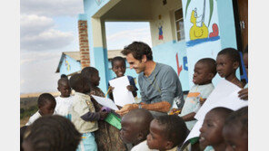 ‘테니스 황제’ 로저 페더러, 우크라 어린이들 위해 6억원 기부