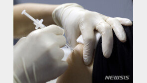 주간 사망자 1957명…미접종·고령·기저질환자 취약