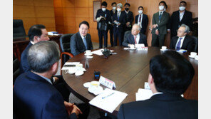 尹당선인-재계 회동 주도한 전경련, ‘文패싱’ 딛고 부활하나