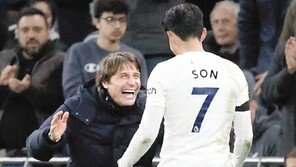 감독을 황홀하게 만든 ‘SON’… 박수는 끝이 없었다