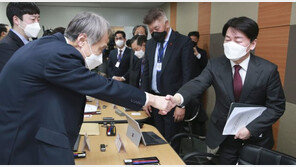 부처 업무보고 이번주 시작… 安 “선봉대 인수위가 길 잘 터야” 