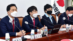 홍준표 “당 잘 돌아간다…총력 다해도 뭐할 판에 총선패자 잔칫상이나”