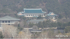 김용현 靑이전 팀장 “文, 北도발엔 침묵…집무실 이전 놓고 안보 운운 역겨워”