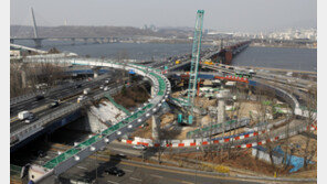 성산대교 보강공사 1년만에 균열…서울시 “안전성은 이상 없어”