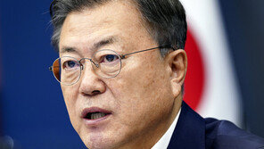 文대통령, 퇴임 후 제네시스 G80 전기차 지원받는다