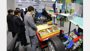 불붙은 ‘꿈의 배터리’ 韓·日 경쟁…전고체 전기車 “이르면 2025년”