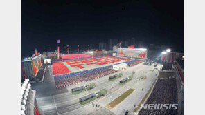 北 열병식 연습에 차량 대거 투입…미사일 공개용 추정