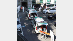 하루 사망자 470명 최다…이재갑 “환자 보내는 의료진 마음에 상처”