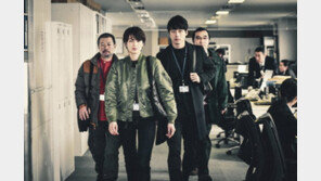 액션-폭발신 등 볼거리 풍성…日영화로 리메이크 된 ‘시그널’