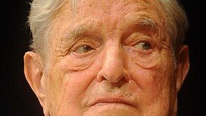 소로스 재단, 1억달러 모금 ‘우크라 민주주의 펀드’ 출범