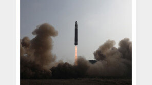 탑재중량 늘고 다탄두 개발…北 ICBM 기술 단기간 급성장