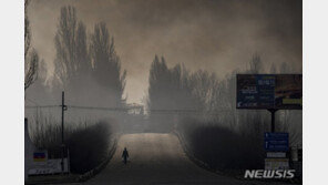 우크라군, 키이우 동쪽서 러군 밀어내…“일부서 70㎞까지 후퇴”