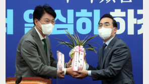 박홍근 “출발은 국회 존중” 장제원 “새 관계 정립”…뼈 있는 덕담