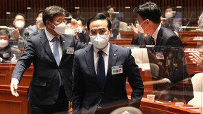 ‘박원순 장례위원장’ 박홍근 “피해호소인, 잘못된 표현이었다” 사과