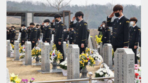 “20년만 형 목소리에 뭉클”… AI 복원된 故 윤영하 소령 육성