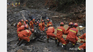 中당국 “여객기 추락사고 탑승객 전원 사망 확인”