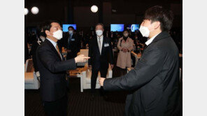 이준석 “안철수, 굉장히 유해지셔…합당에 큰 장애 없다”