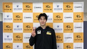 황선우, 자유형 200m서도 세계랭킹 1위 기록으로 우승