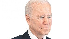 푸틴 자극할라… 바이든, ‘러 정권교체’ 언급 하루만에 번복 