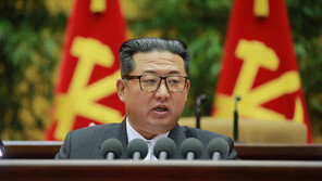 北 김정은, ‘사상정신력 발동’ 강조…“시련 속 중대 과제 수행 해야”