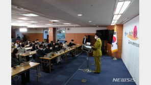 회동 합의문 없는 文·尹…尹측 “국민 걱정 덜어주는데 의미”