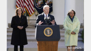 바이든, 린치 금지 법안 서명…200회 이상 처리 무산된 끝에 통과