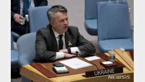 러, 1.7만 병력·장갑차 1700대·탱크 600대·항공기 및 헬기 256대 손실