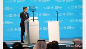 전해철 행안장관 “코로나 이후 미래정부, 소외계층 없어야”