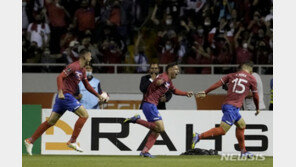 미국 8년만에 월드컵 본선 복귀, 멕시코도 통과